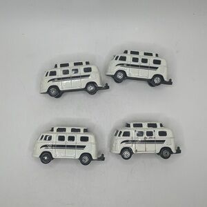 4 Maisto - Volkswagen VW Camper Bus Vans,1:64 Scale Diecast